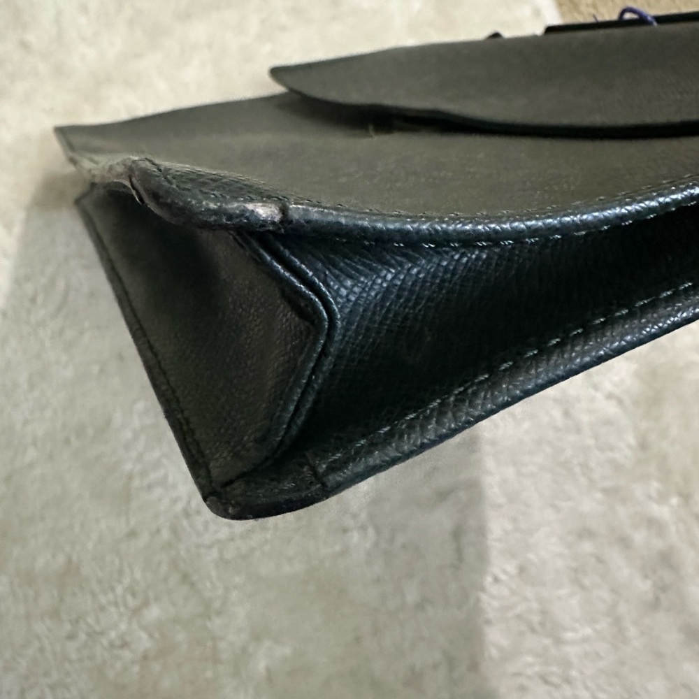 Louis Vuitton Large Green Taiga Leather Briefcase - Picture 3 of 12